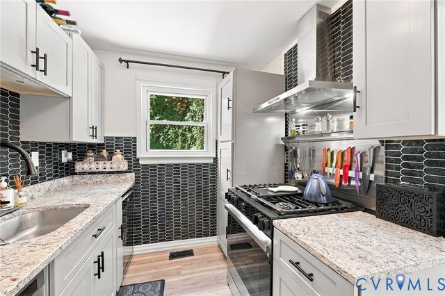 1725 Debbie Ln, Richmond, VA 23222