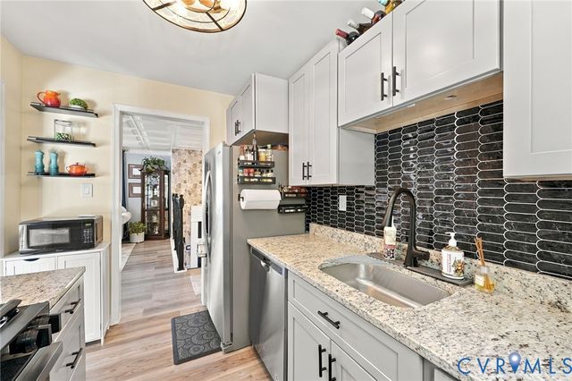 1725 Debbie Ln, Richmond, VA 23222