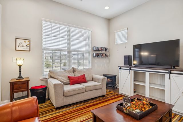 2001 Inland Dr, Franklin, TN 37064