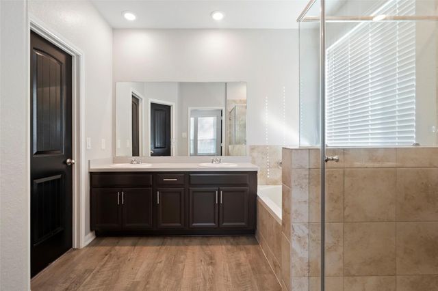 6161 White Oak Leaf Loop, Conroe, TX 77303