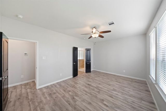 6161 White Oak Leaf Loop, Conroe, TX 77303