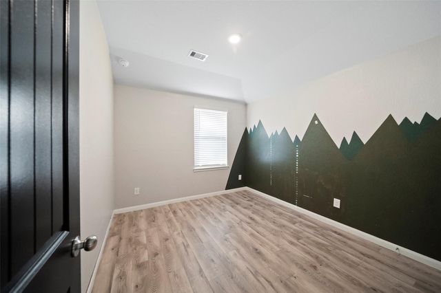 6161 White Oak Leaf Loop, Conroe, TX 77303