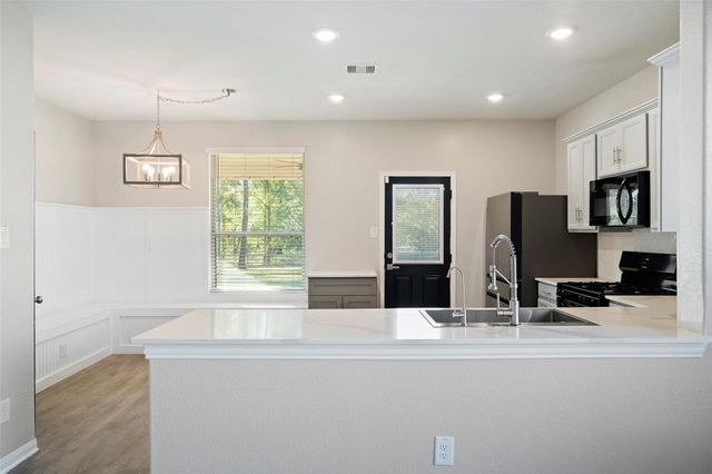 6161 White Oak Leaf Loop, Conroe, TX 77303