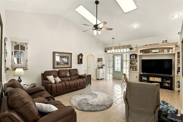 1025 WHITTIER CIRCLE, Oviedo, FL 32765