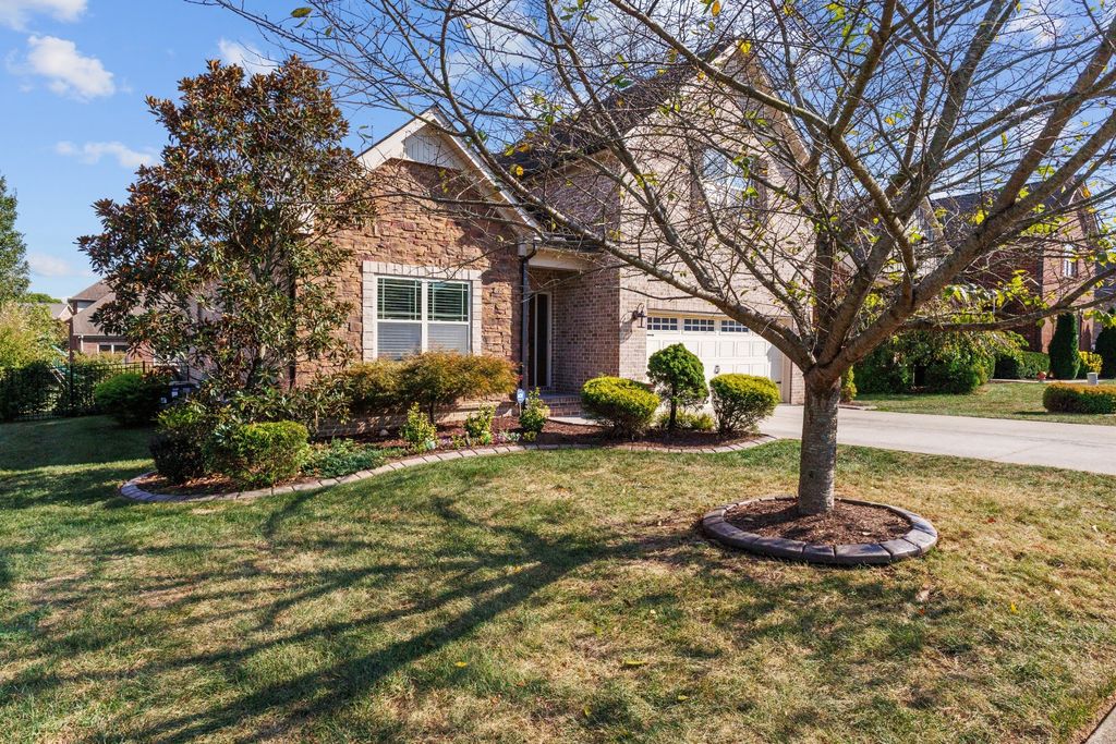 4182 Miles Johnson Pkwy, Spring Hill, TN 37174