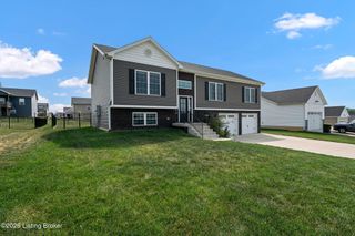 107 Seabiscuit Ct, Elizabethtown, KY 42701