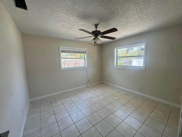 201 NE 30TH Street, Boca Raton, FL 33431