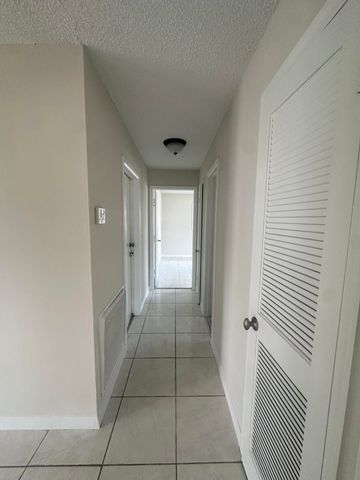 201 NE 30TH Street, Boca Raton, FL 33431