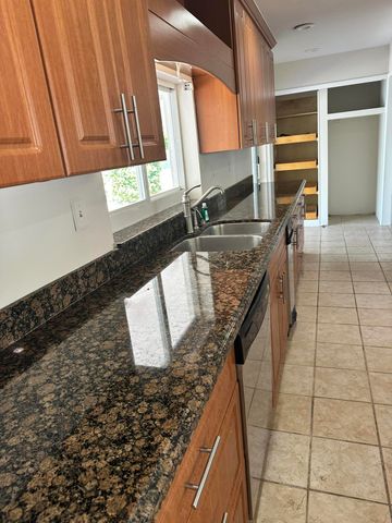 201 NE 30TH Street, Boca Raton, FL 33431