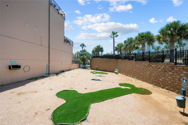 9520 Seawall Boulevard 142, Galveston, TX 77554