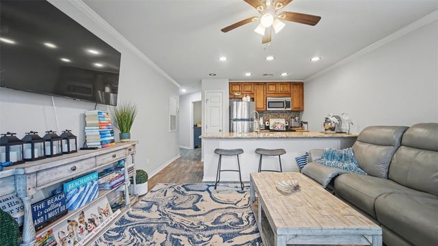 9520 Seawall Boulevard 142, Galveston, TX 77554