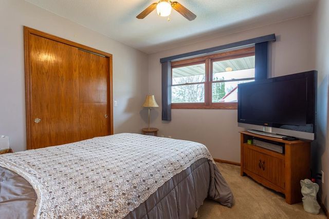 1810 15th Street, Hazel Green, WI 53811