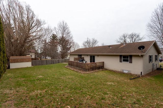 1810 15th Street, Hazel Green, WI 53811