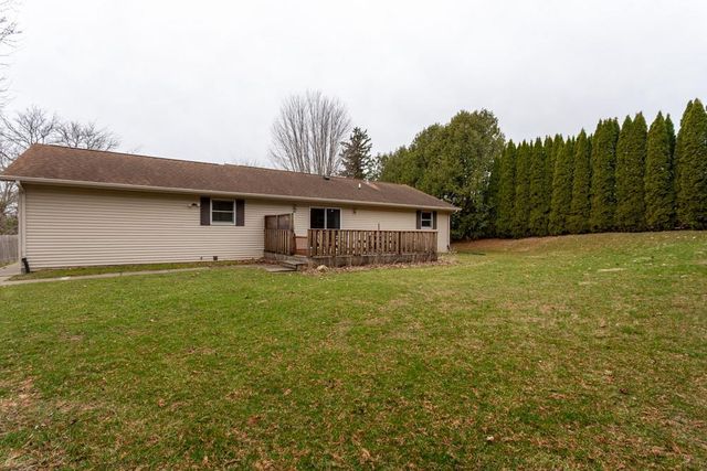 1810 15th Street, Hazel Green, WI 53811