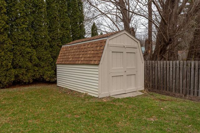 1810 15th Street, Hazel Green, WI 53811