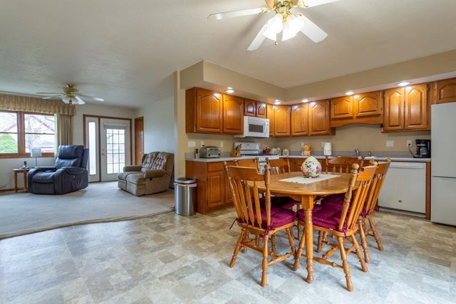 1810 15th Street, Hazel Green, WI 53811