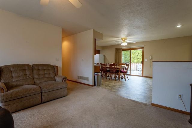 1810 15th Street, Hazel Green, WI 53811