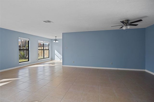 2846 Mayflower Landing Court, Webster, TX 77598