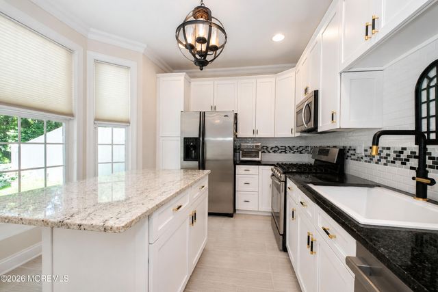 183 Shinnecock Drive, Manalapan, NJ 07726
