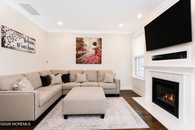 183 Shinnecock Drive, Manalapan, NJ 07726