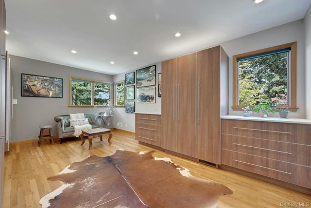 1 Leone Close, Scarsdale, NY 10583