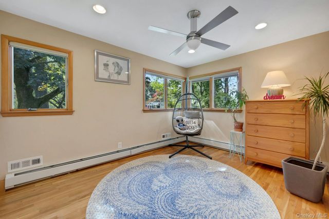 1 Leone Close, Scarsdale, NY 10583