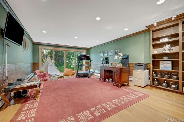 1 Leone Close, Scarsdale, NY 10583