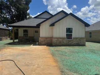 908 Nell Ave., Tyler, TX 75701