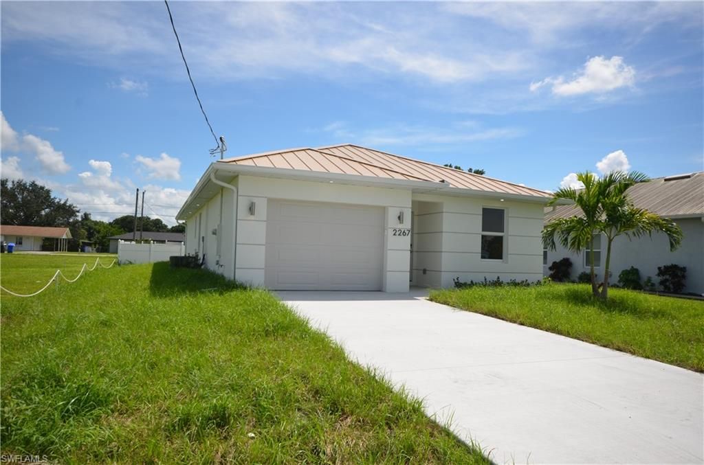 2267 French ST, FORT MYERS, FL 33916 — photo 5