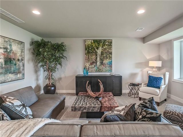 16724 Hayes Street, Overland Park, KS 66085