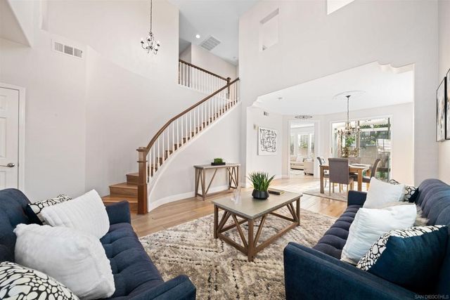 11243 Corte Isabelino, San Diego, CA 92130