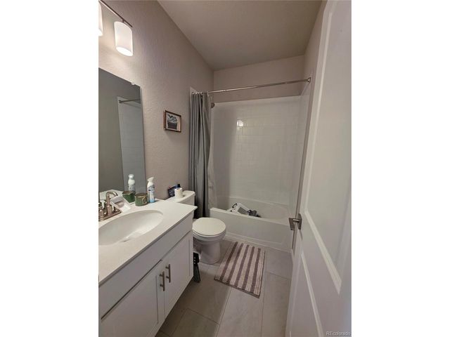 54889 E 31st Ave, Strasburg, CO 80136