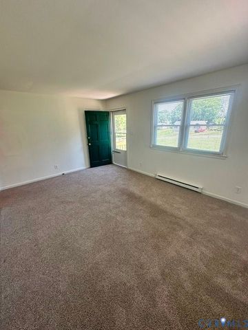 19705 Dorothy Cir, Dinwiddie, VA 23841