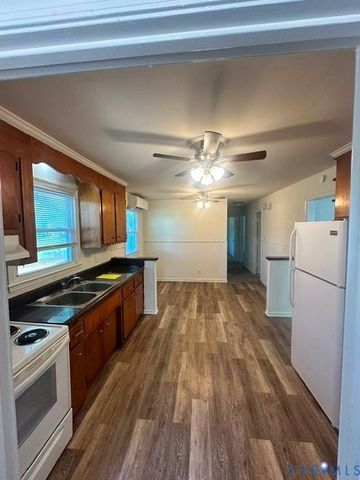 19705 Dorothy Cir, Dinwiddie, VA 23841