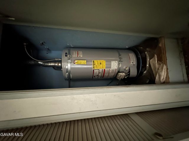 1111 Caperton Street, Lancaster, CA 93535