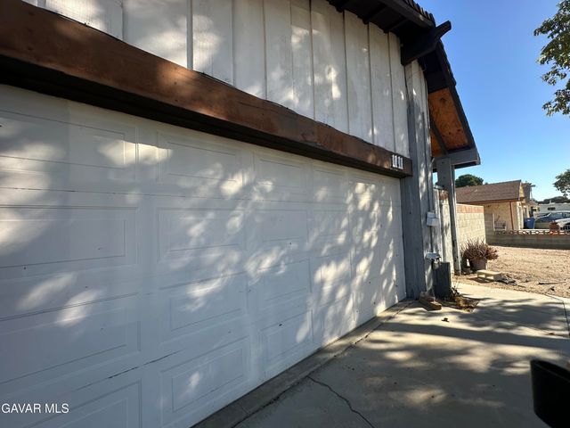 1111 Caperton Street, Lancaster, CA 93535