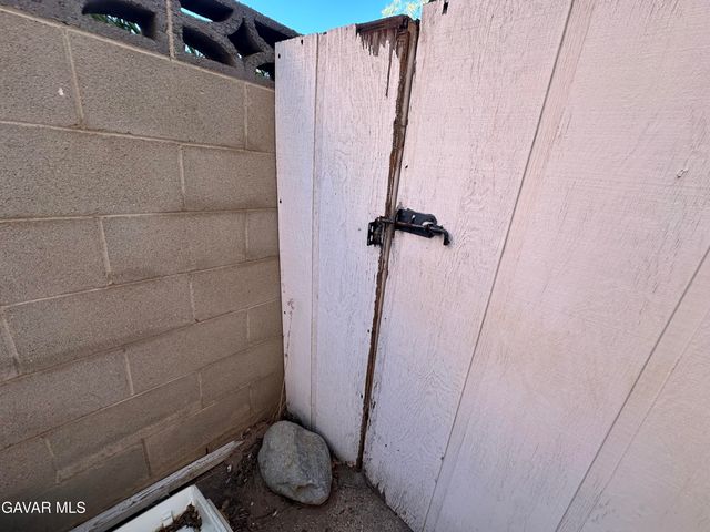 1111 Caperton Street, Lancaster, CA 93535