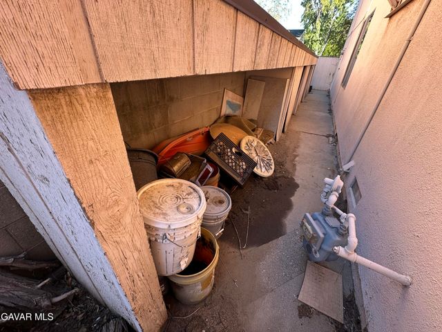 1111 Caperton Street, Lancaster, CA 93535