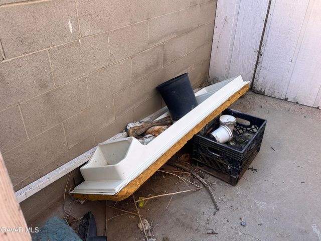 1111 Caperton Street, Lancaster, CA 93535