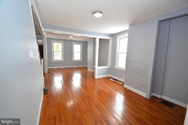 201 YORK ST, Burlington, NJ 08016