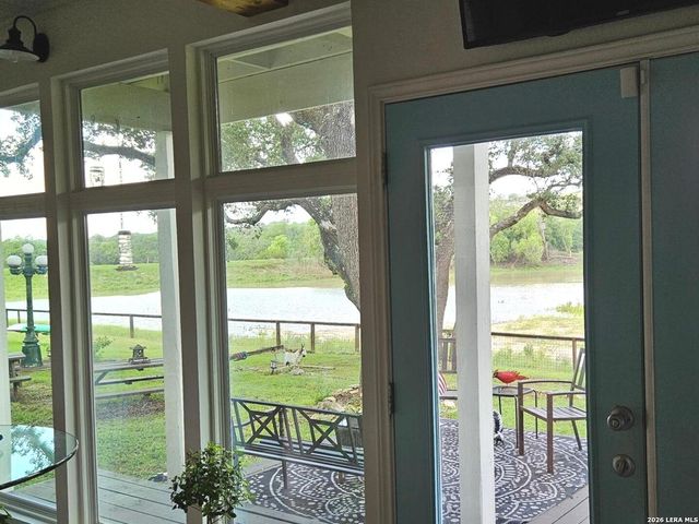 1676 Lake Dr, Spring Branch, TX 78070