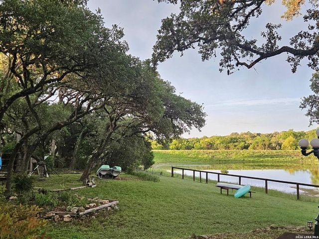 1676 Lake Dr, Spring Branch, TX 78070