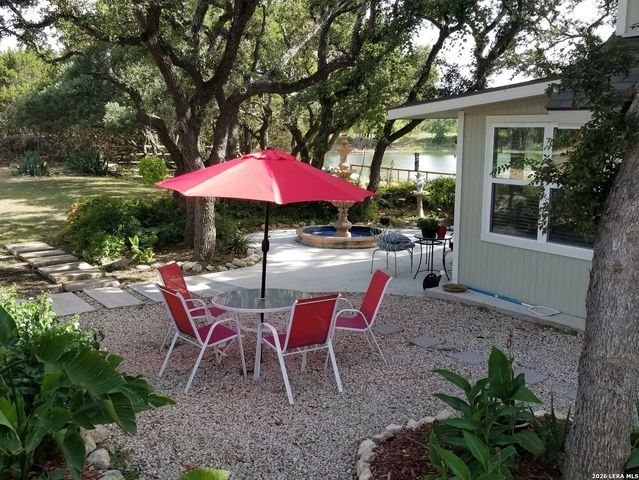 1676 Lake Dr, Spring Branch, TX 78070