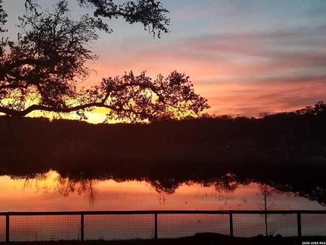 1676 Lake Dr, Spring Branch, TX 78070