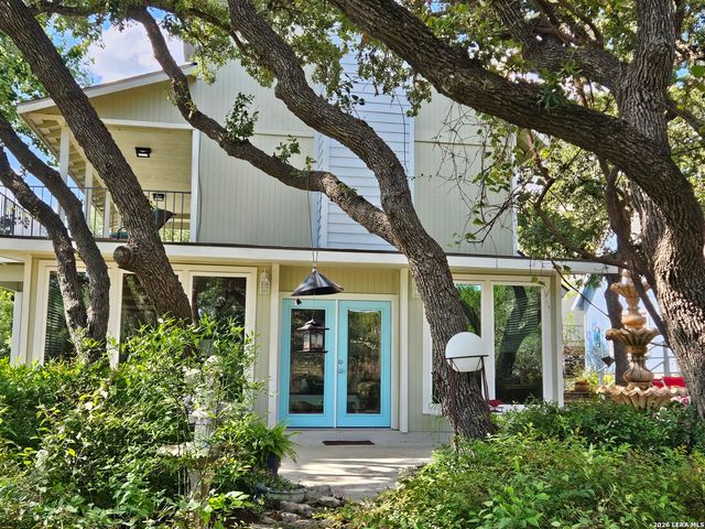 1676 Lake Dr, Spring Branch, TX 78070