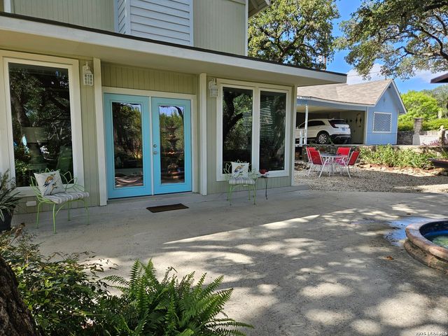 1676 Lake Dr, Spring Branch, TX 78070