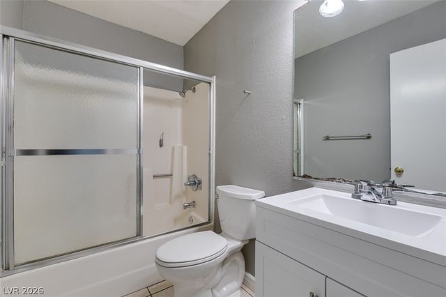 1641 North Lamont Street C, Las Vegas, NV 89115