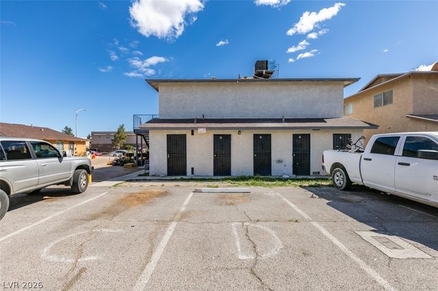 1641 North Lamont Street C, Las Vegas, NV 89115