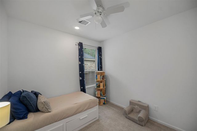 35440 Woodtrace Circle, Pinehurst, TX 77362