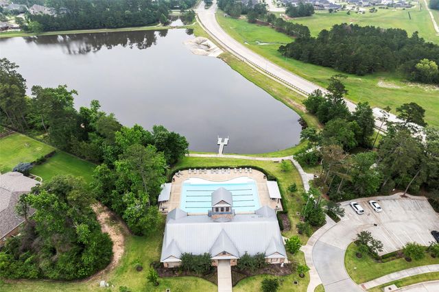 35440 Woodtrace Circle, Pinehurst, TX 77362